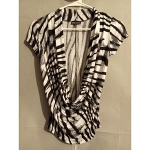 Wet Seal Black & White Tiger Stripe Scoop Front Scoop Blouse Wms Sz Small